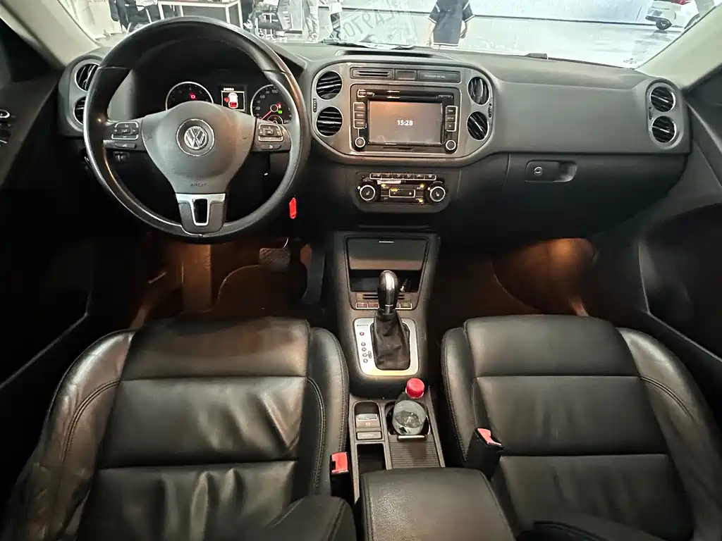 Volkswagen Tiguan 2015 — фото 14