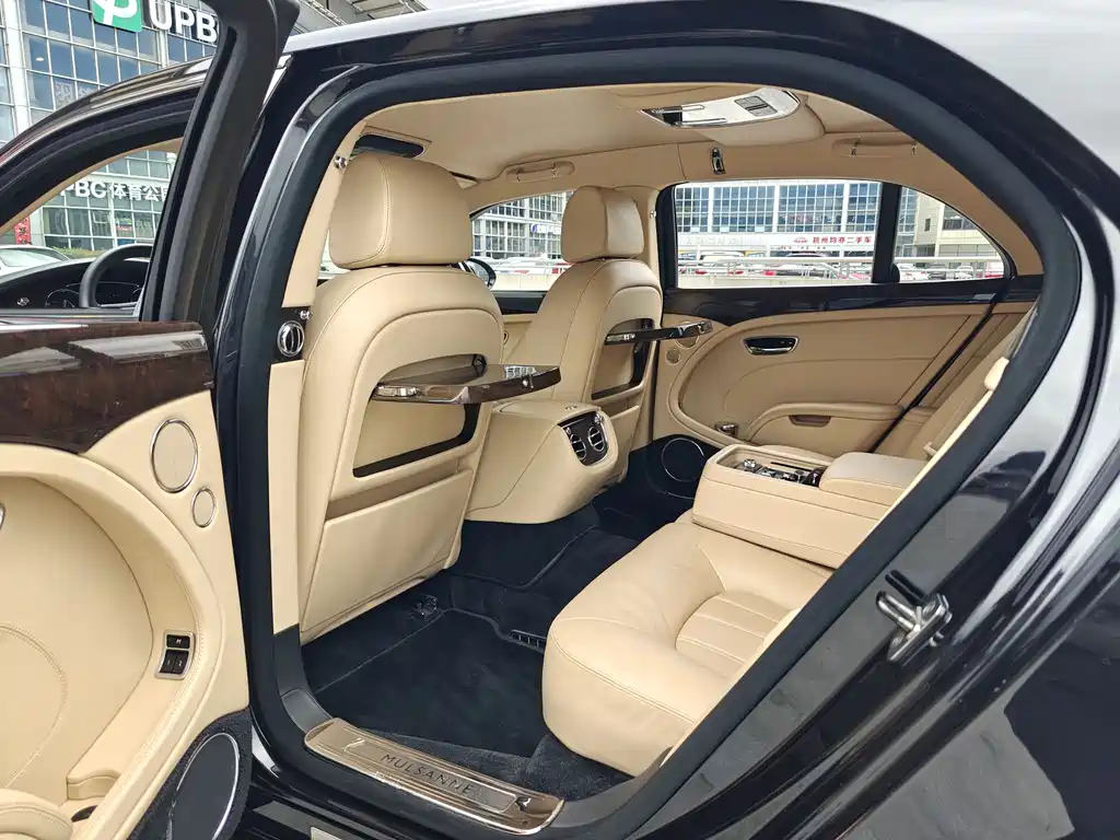 Bentley Mulsanne 2013 — фото 21