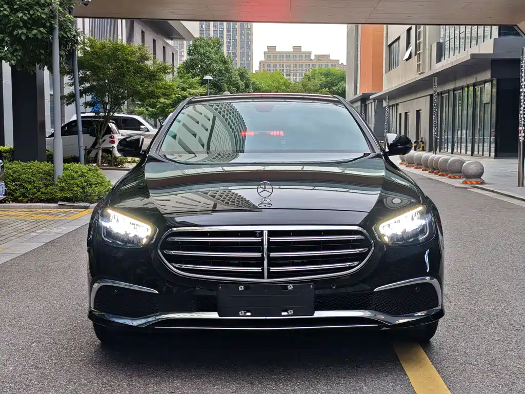 Mercedes-Benz E-Class 2021
