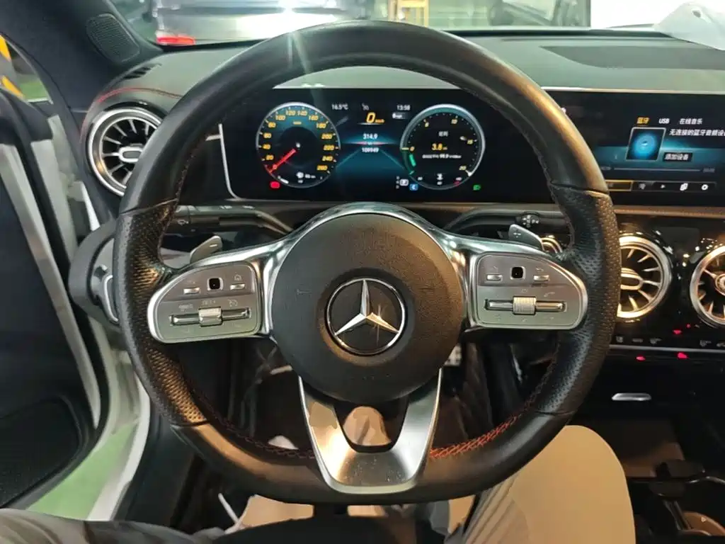 Mercedes-Benz CLA 2020 — фото 11