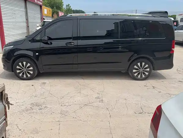 Mercedes-Benz Vito 2023