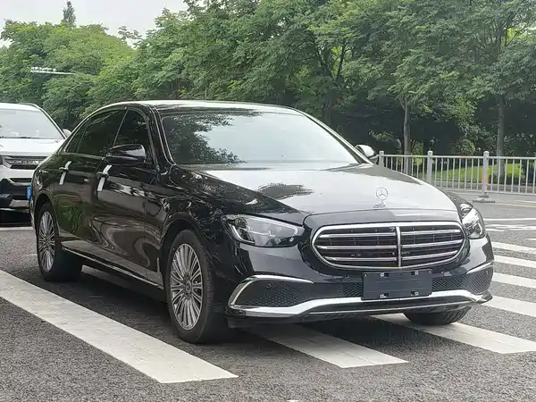 Mercedes-Benz E-Class 2023