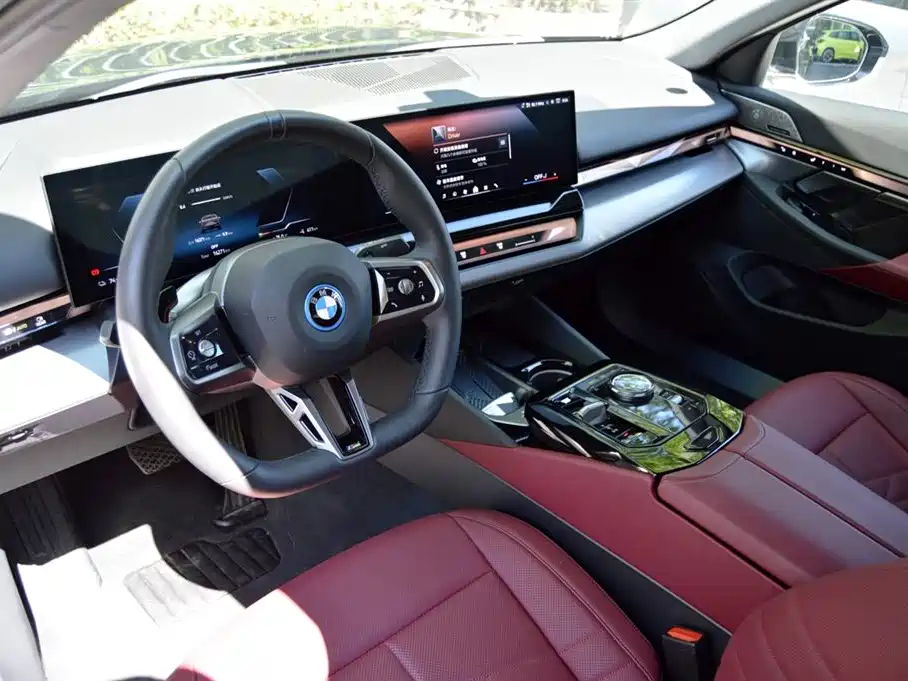 BMW i5 2025 — фото 8