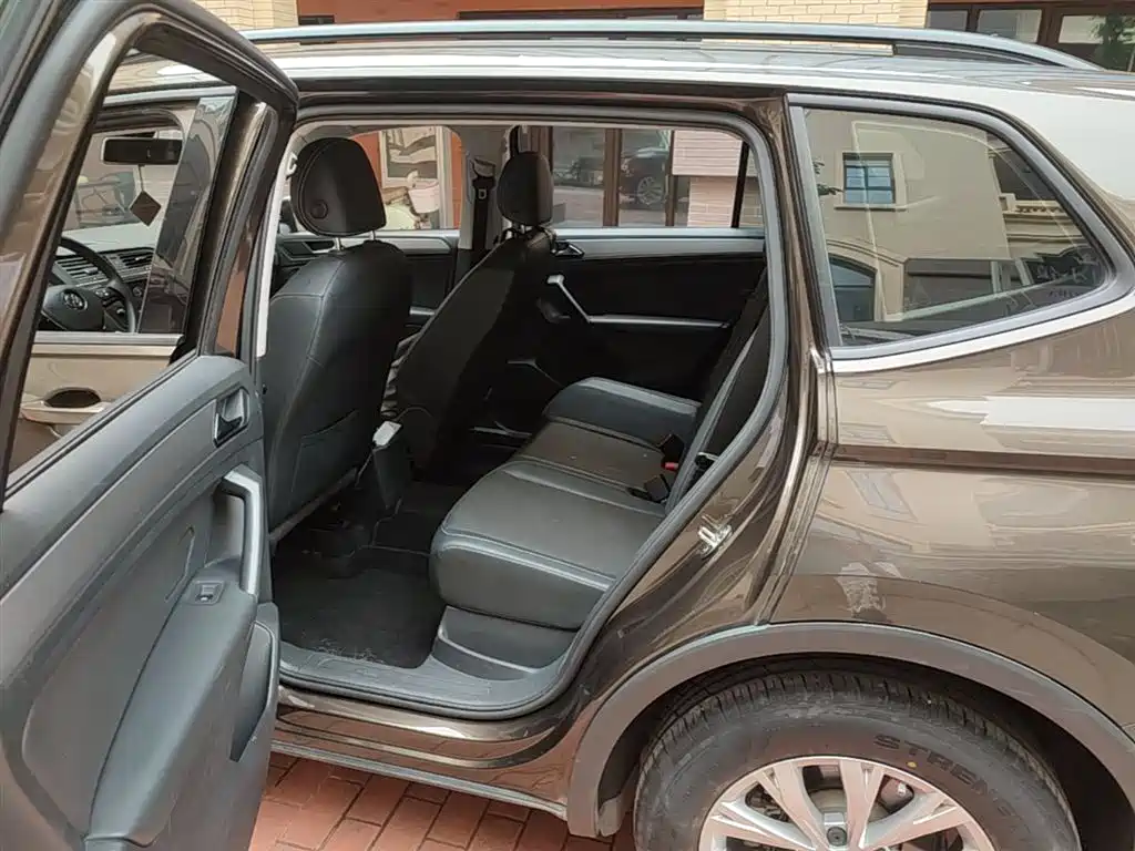 Volkswagen Tiguan L 2017 — фото 17