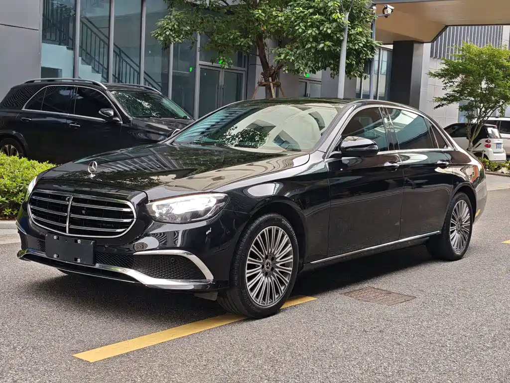 Mercedes-Benz E-Class 2021