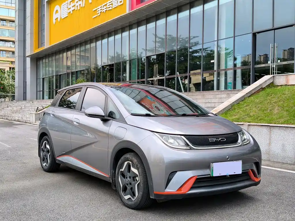 BYD Dolphin 2022