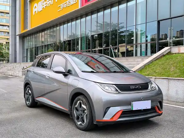 BYD Dolphin 2022