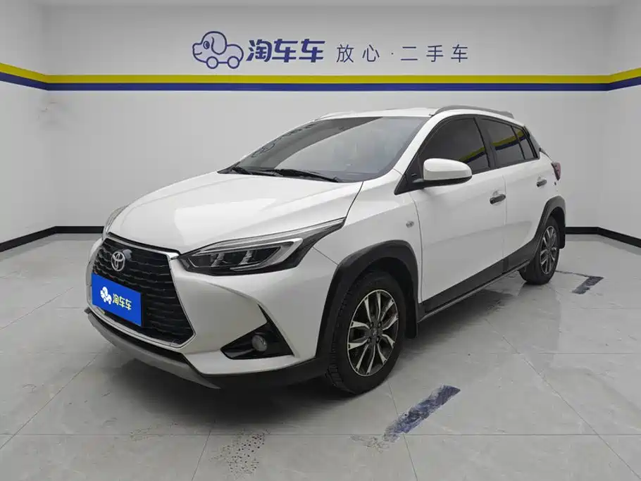 Toyota Yaris L 2021