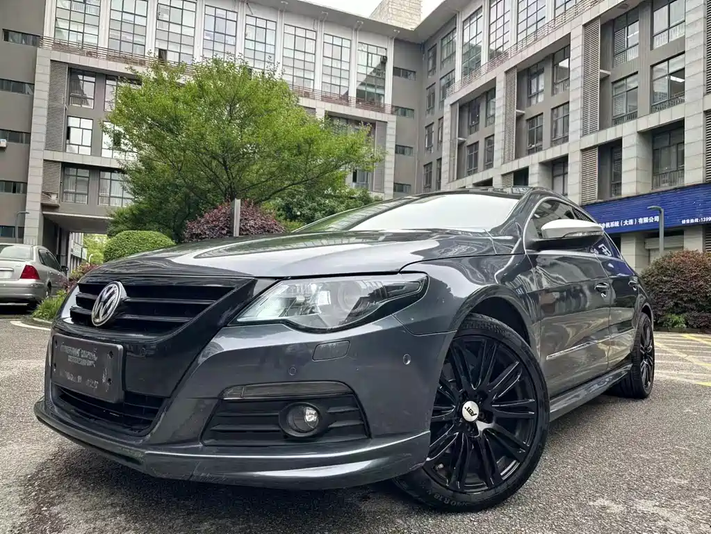 Volkswagen CC 2011