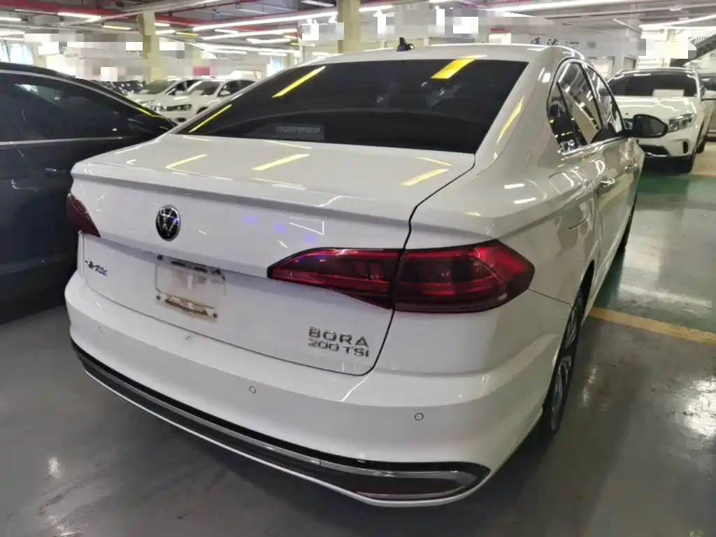 Volkswagen Bora 2023