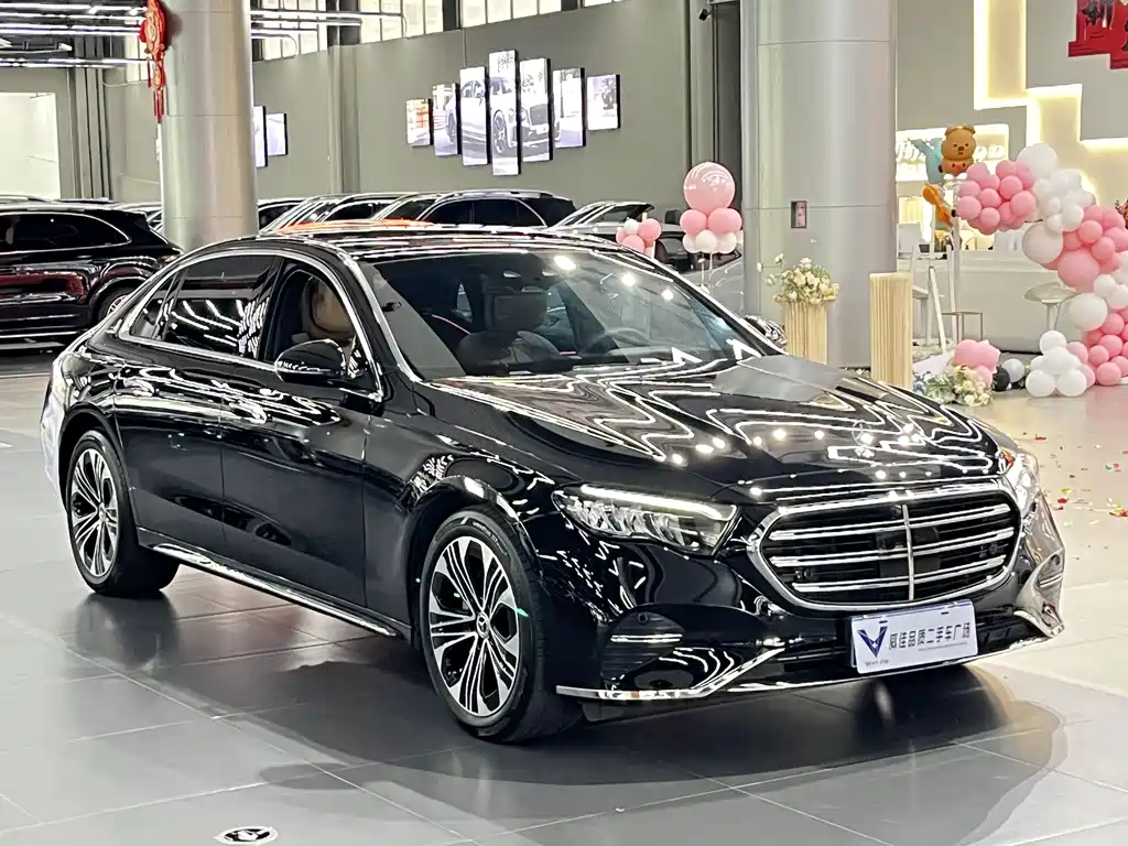 Mercedes-Benz E-Class 2025