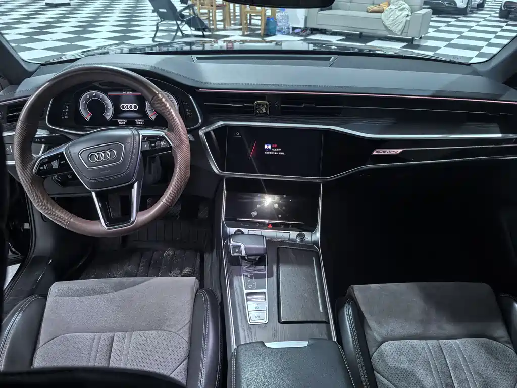 Audi A6L 2023