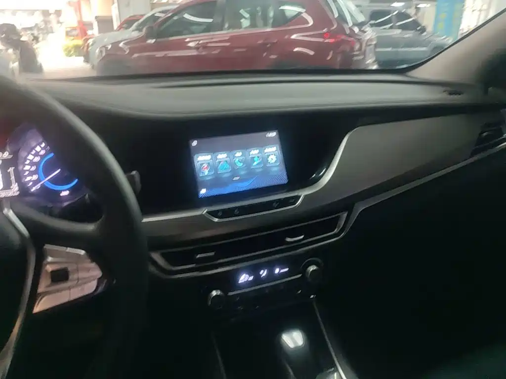 Changan Escape 2018 — фото 13