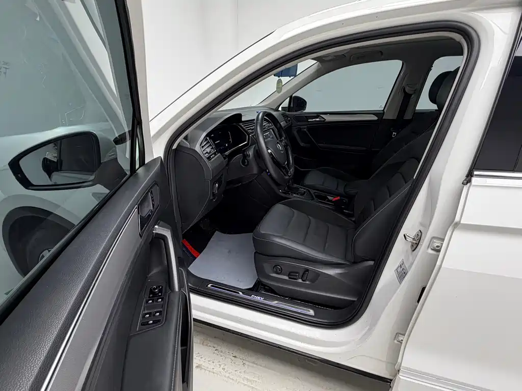 Volkswagen Tiguan L PHEV 2021 — фото 15