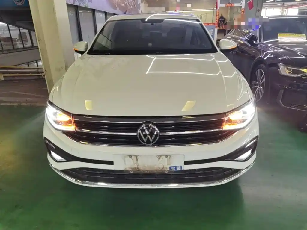 Volkswagen Bora 2023