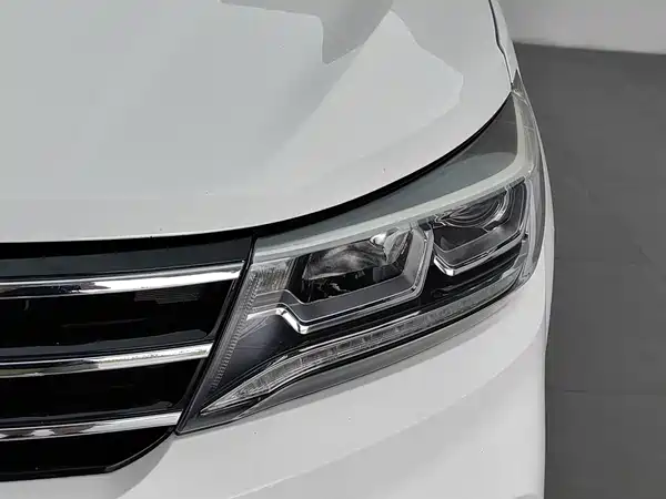 Dongfeng Jingyi X5 2018