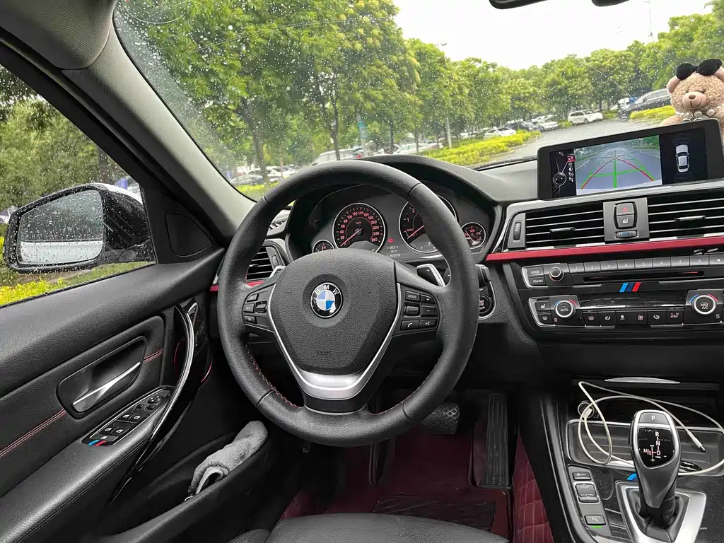 BMW 3 Series 2015 — фото 12