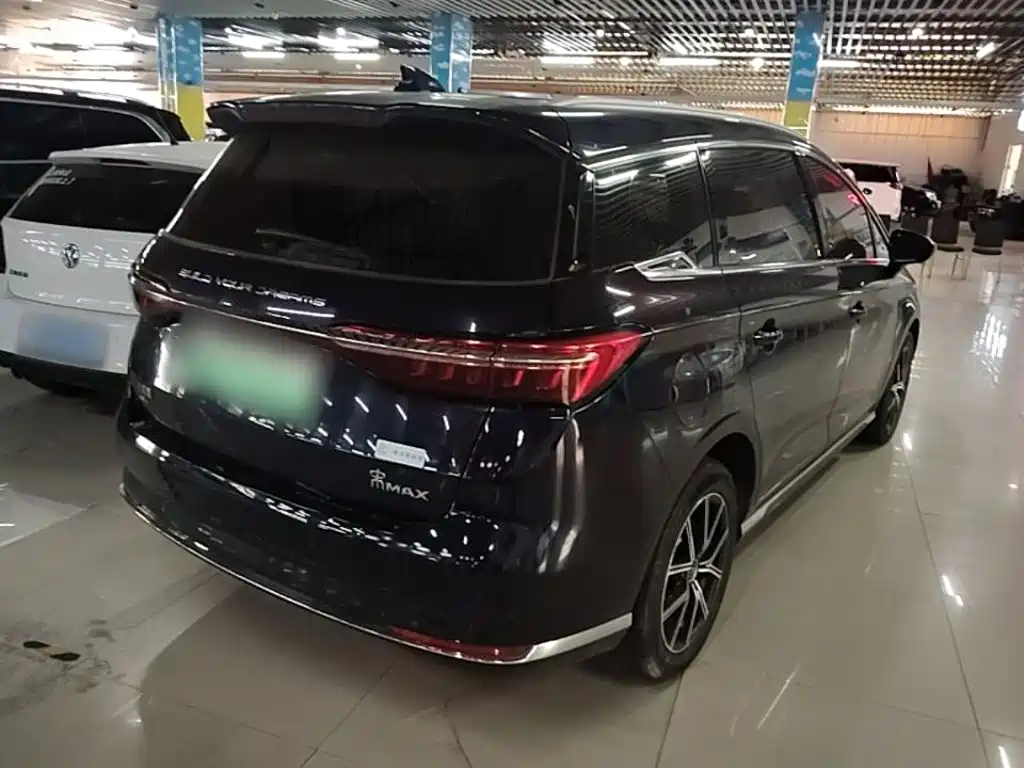 BYD MAX New Energy 2022 — фото 7