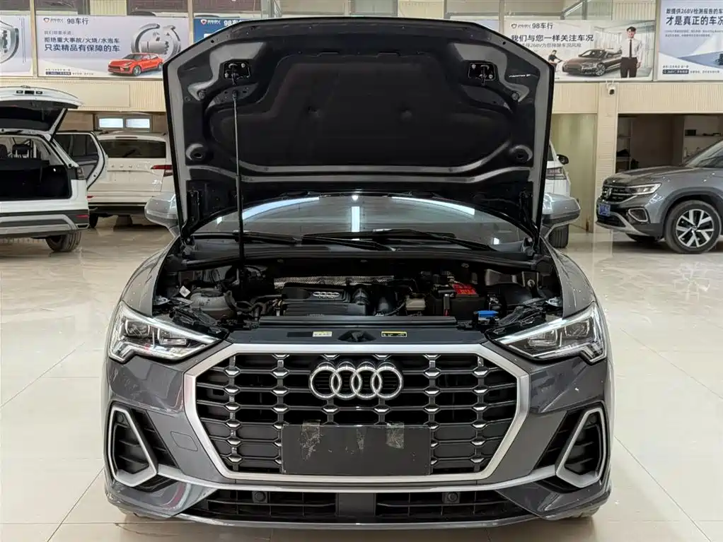 Audi Q3 2023 — фото 19
