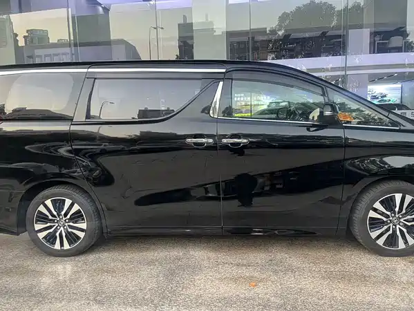 Toyota Alphard 2020