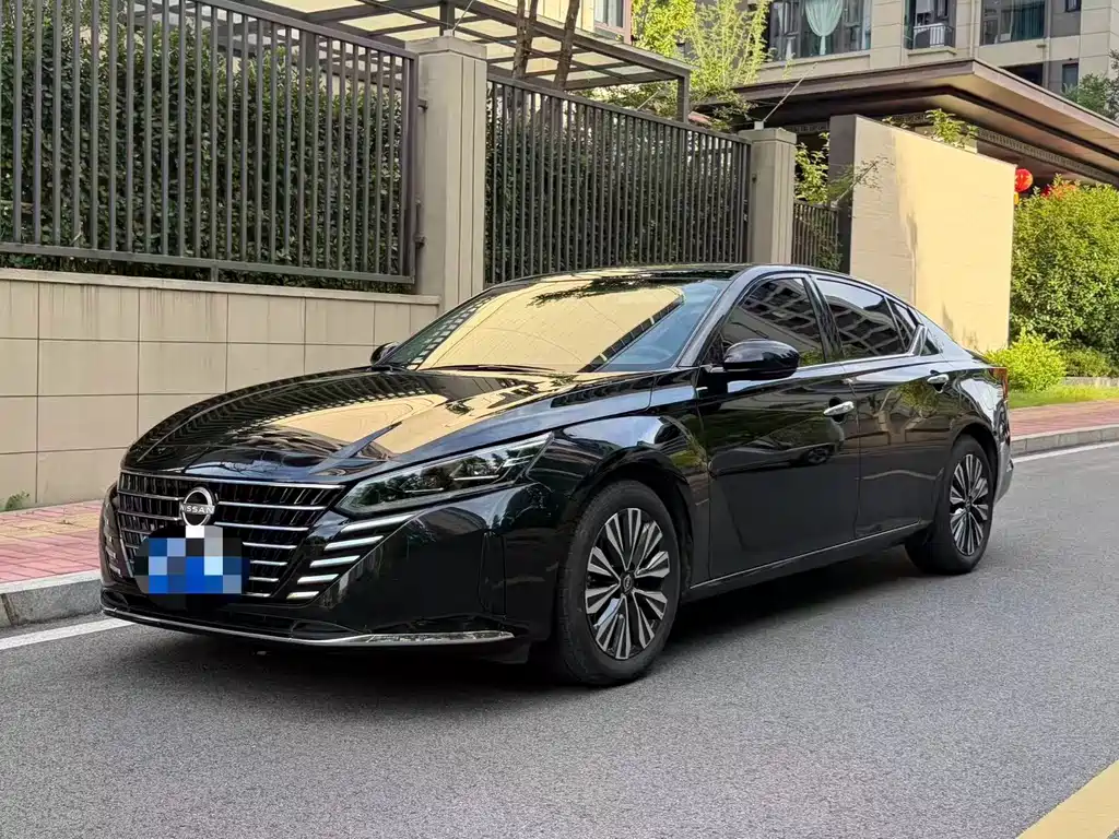 Nissan Teana 2025