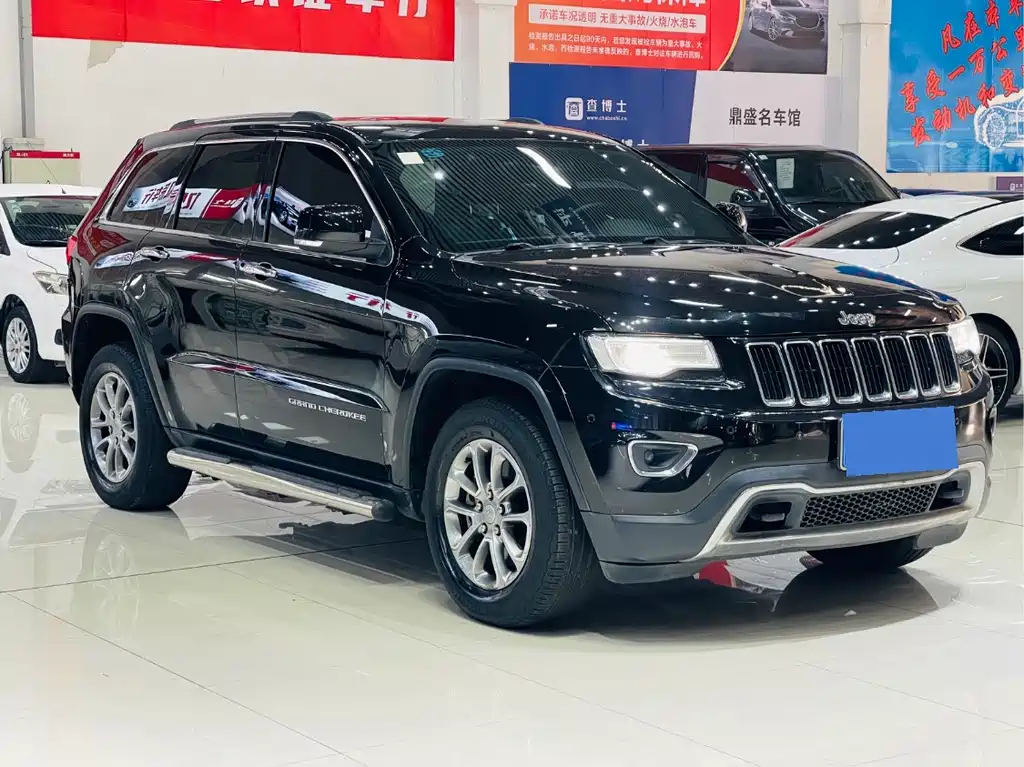 Jeep Grand Cherokee 2014 — фото 4