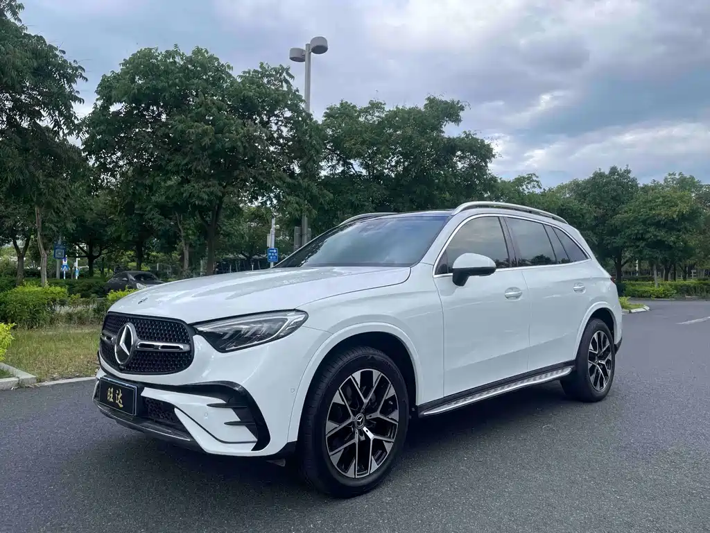 Mercedes-Benz GLC 2023
