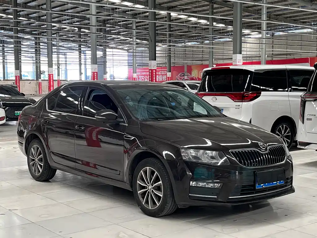 Skoda Octavia 2016 — фото 3