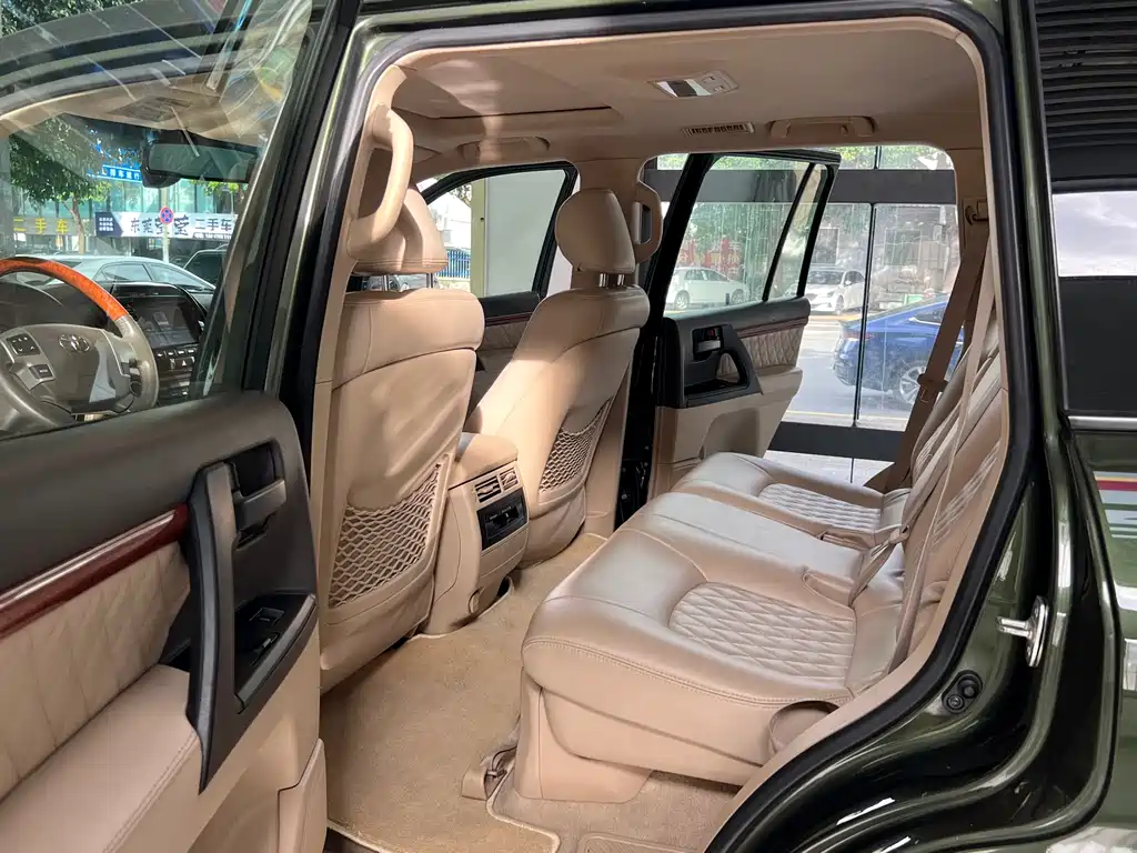 Toyota Land Cruiser 2015 — фото 15
