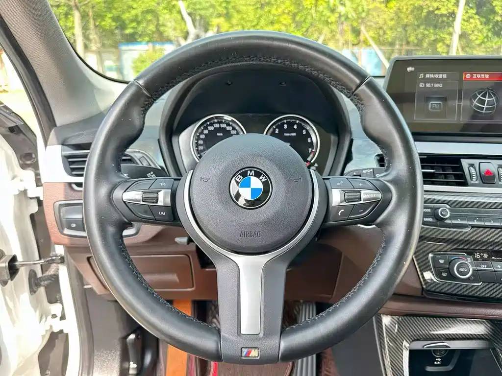 BMW X1 2021 — фото 13