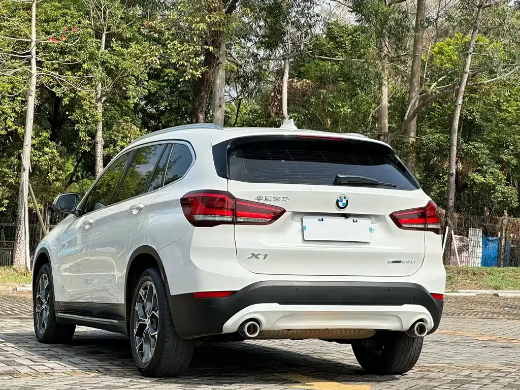 BMW X1 2021 — фото 17