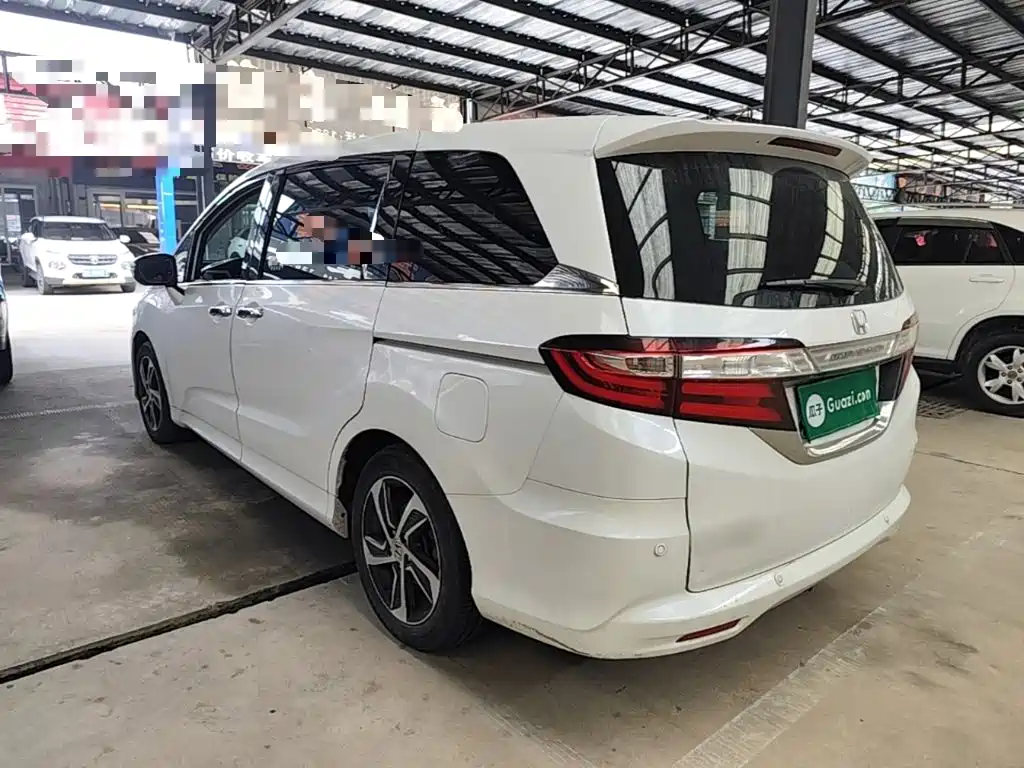 Honda Odyssey 2016 — фото 5