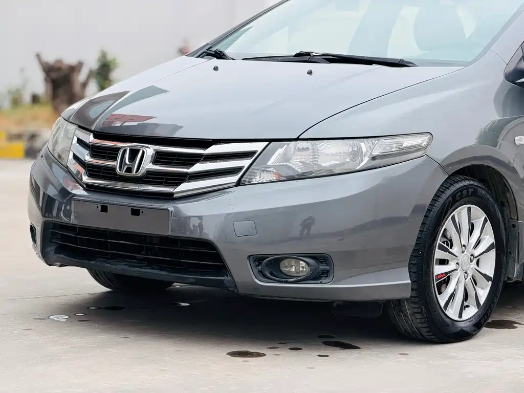 Honda City Classic 2013 — фото 12