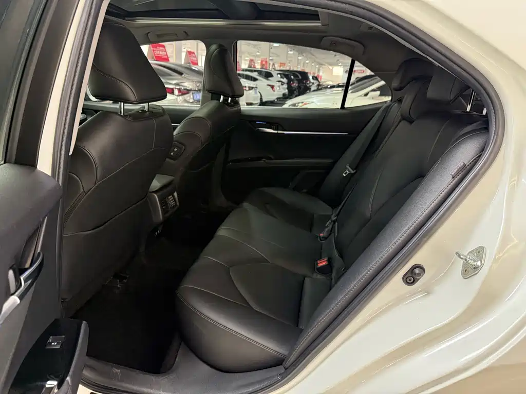 Toyota Camry 2018