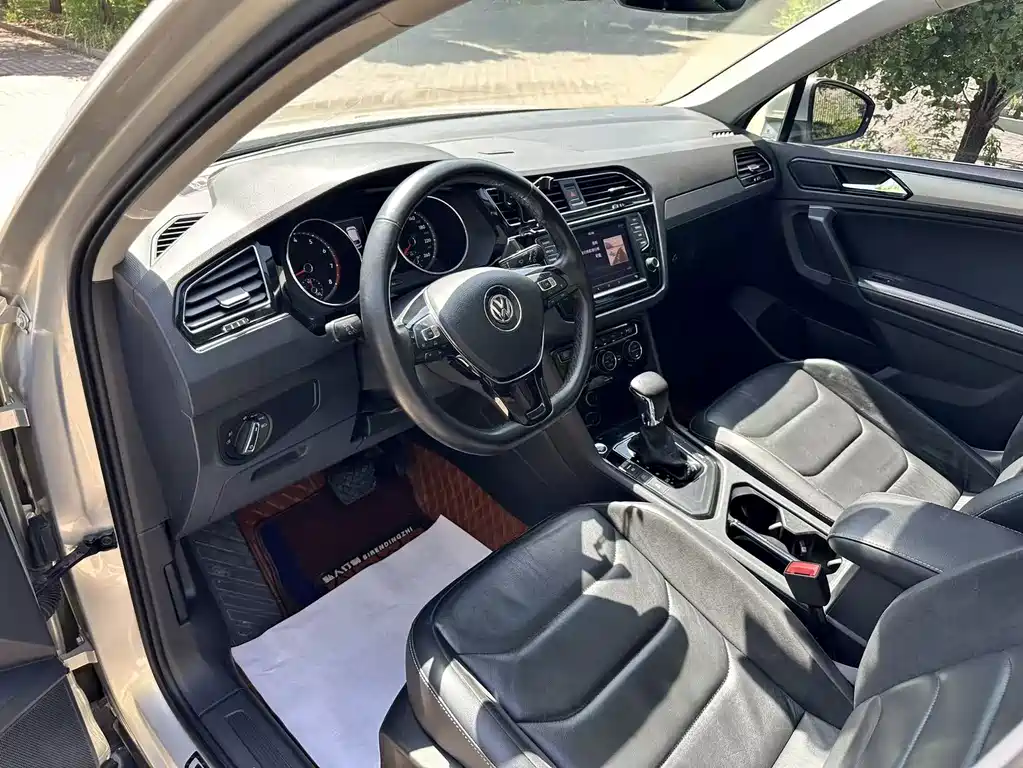 Volkswagen Tiguan L 2018 — фото 5
