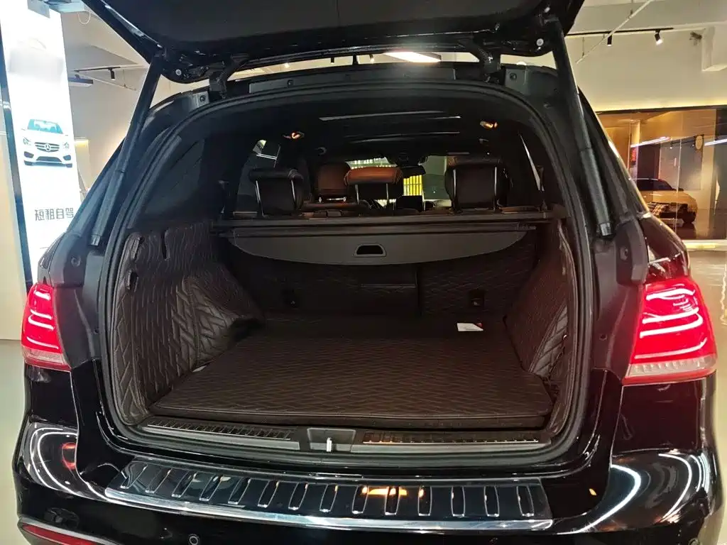 Mercedes-Benz GLE 2018 — фото 15
