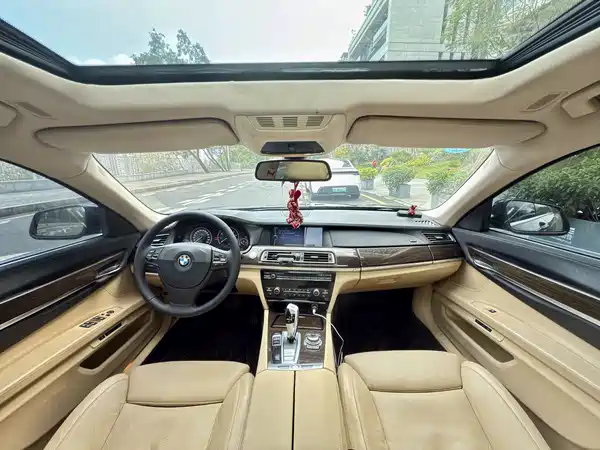 BMW 7 Series 2009