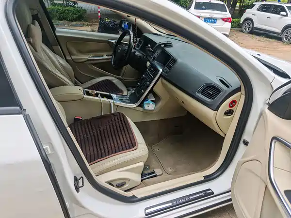 Volvo S60 2011