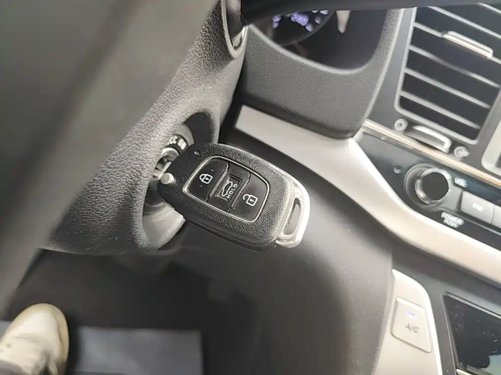 Hyundai Celesta 2017 — фото 9