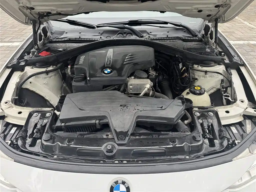 BMW 3 Series 2013 — фото 11