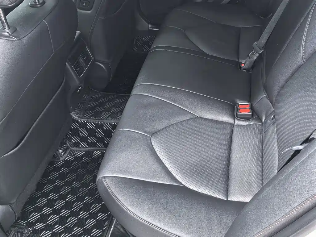 Toyota Camry 2021 — фото 12