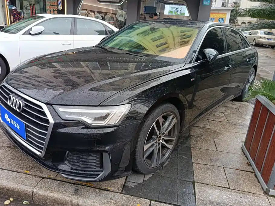 Audi A6L 2022 — фото 1