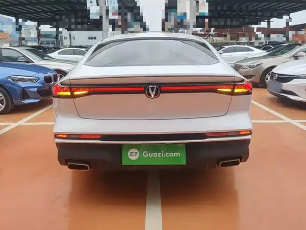 Changan UNI-V 2024