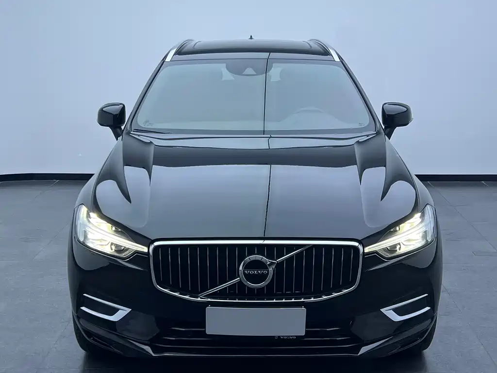 Volvo XC60 2021 — фото 2