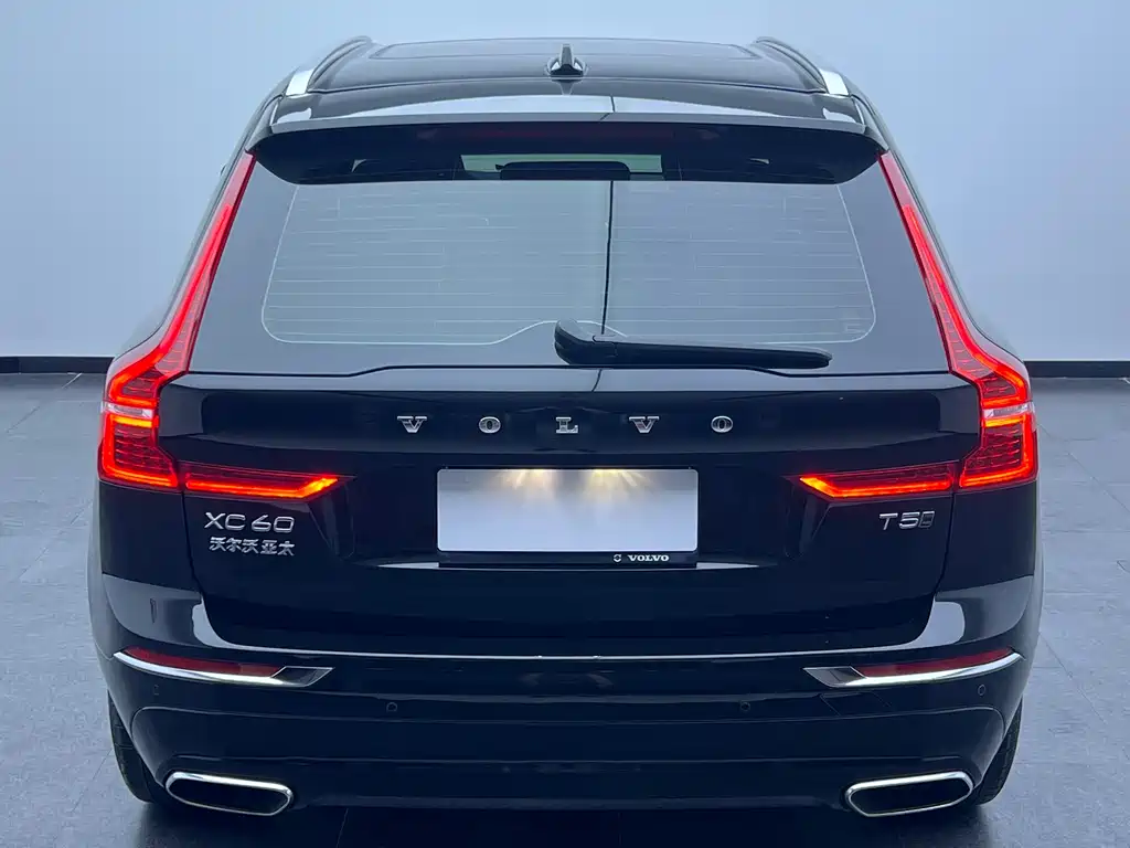 Volvo XC60 2021 — фото 3