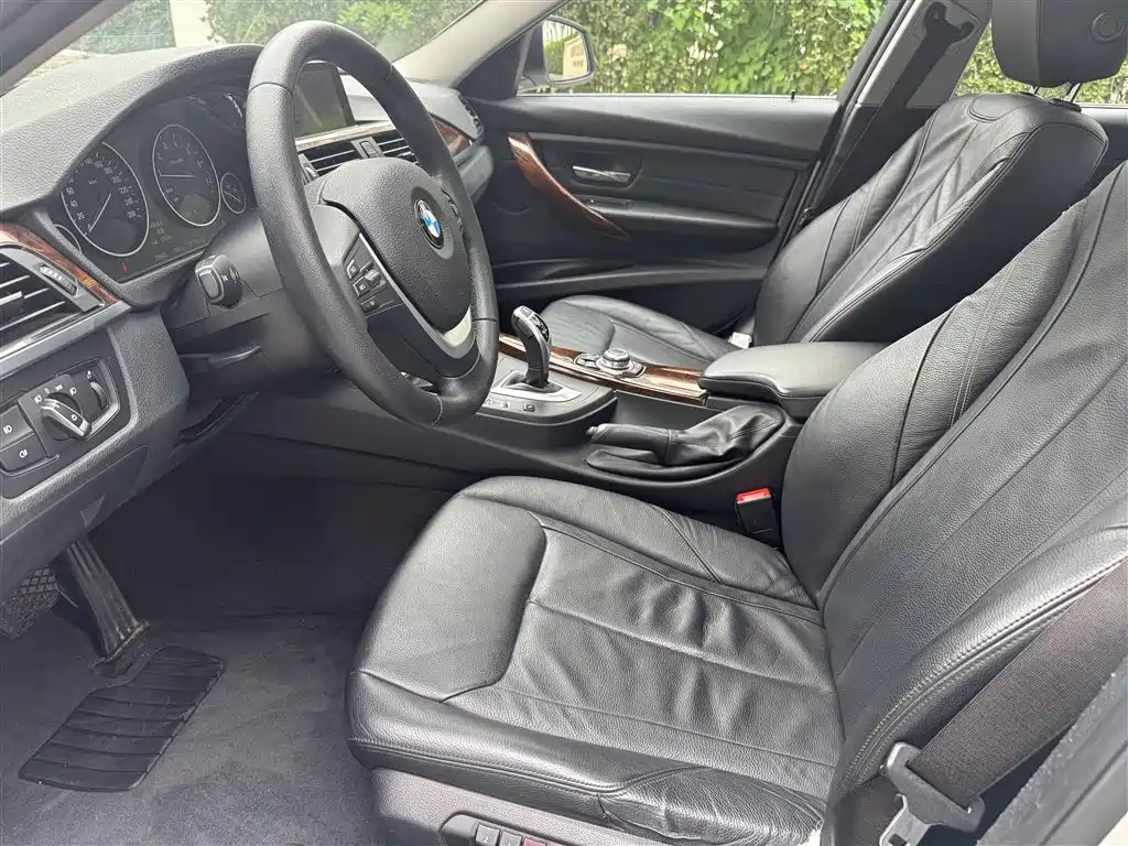 BMW 3 Series 2013 — фото 10
