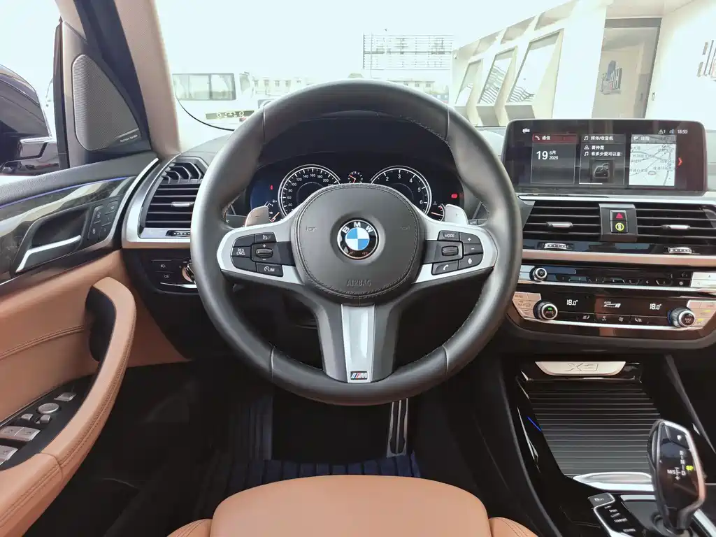 BMW X3 2018 — фото 13