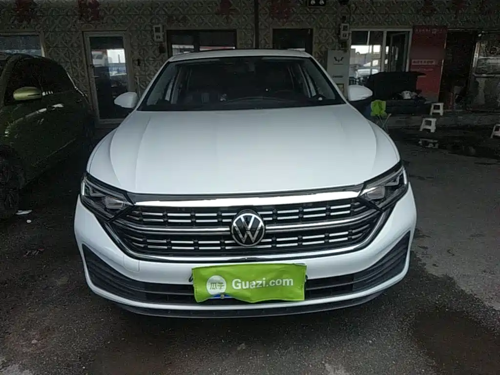Volkswagen Sagitar 2024