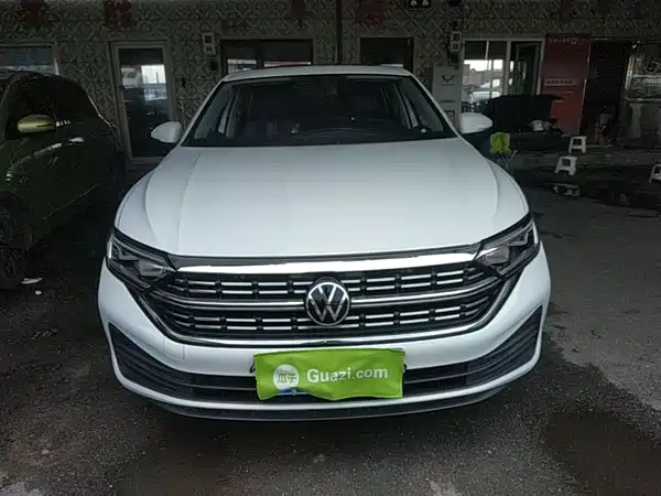 Volkswagen Sagitar 2024