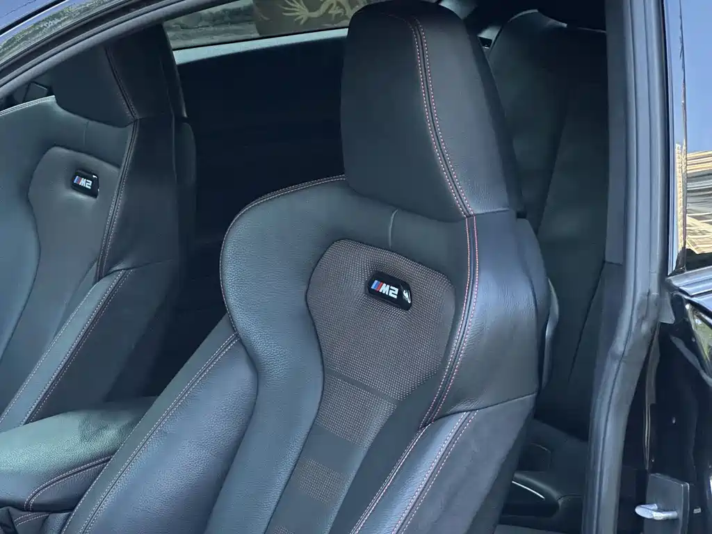 BMW M2 2019 — фото 11